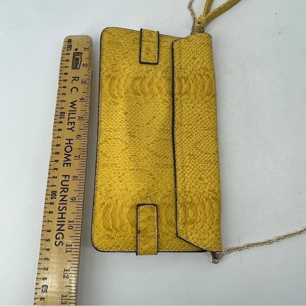 Vintage J Francis Clutch Purse With Removable Chain Strap Yellow